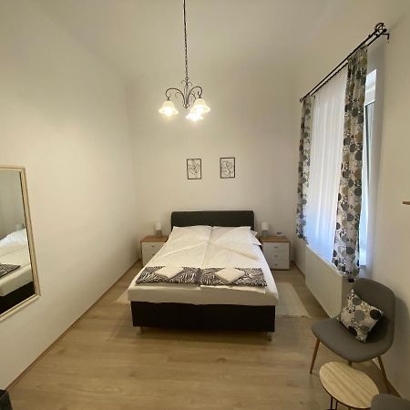 Rad-Var Apartmanhaz Erlau Exterior foto