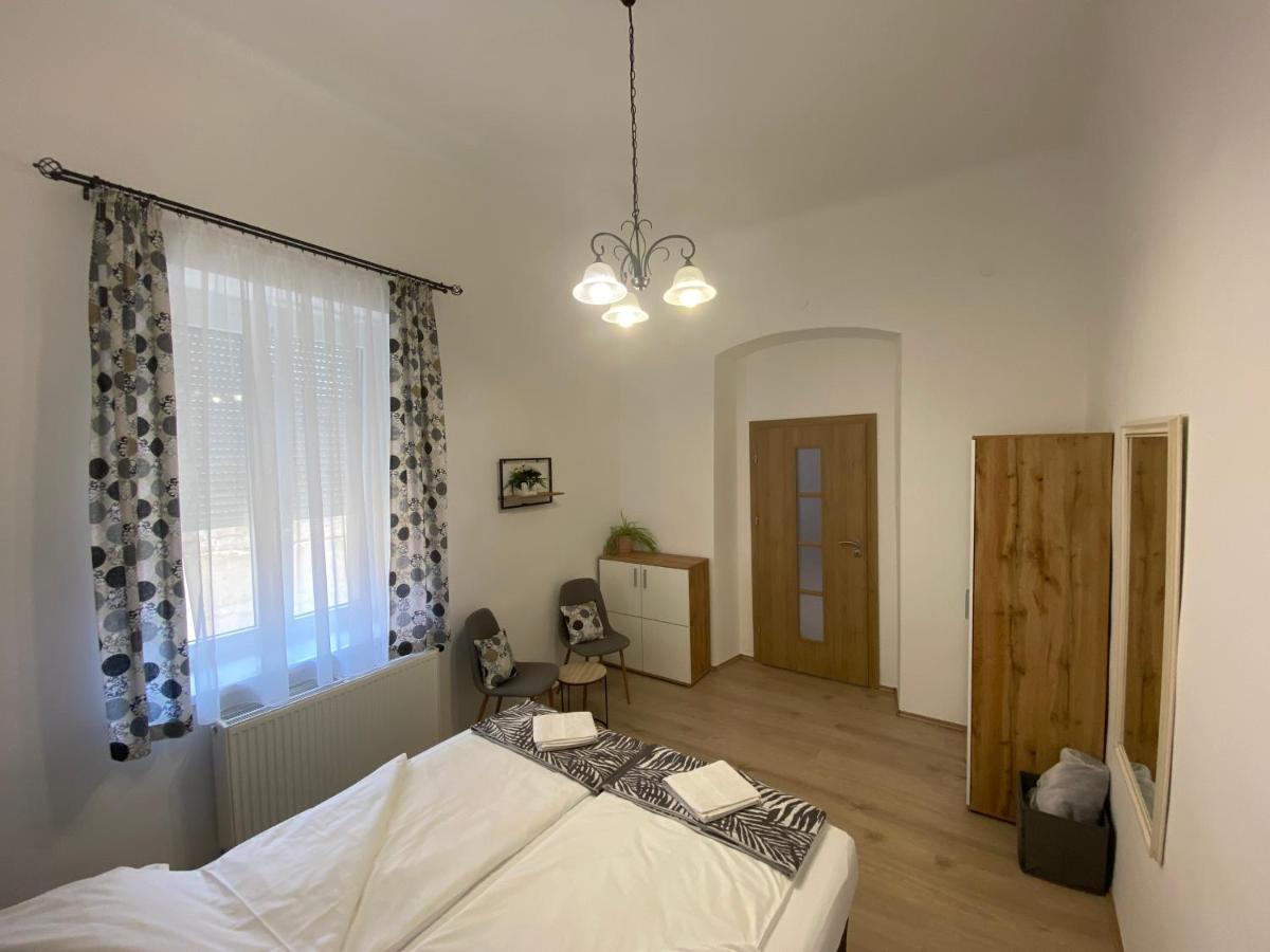 Rad-Var Apartmanhaz Erlau Exterior foto