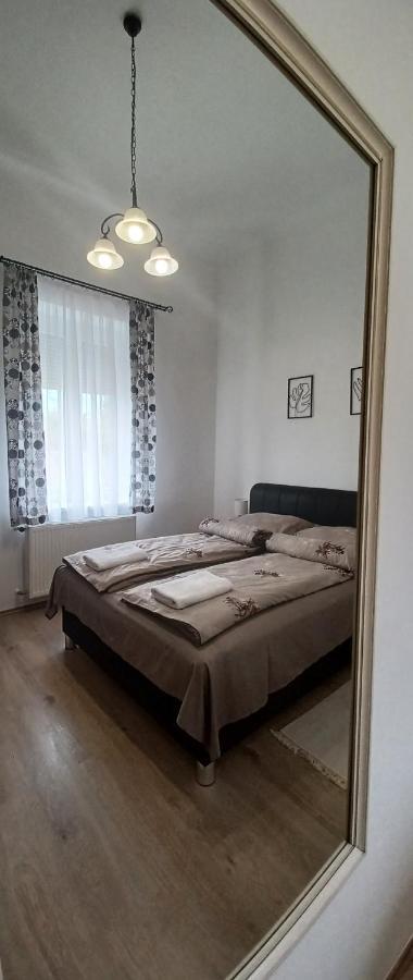 Rad-Var Apartmanhaz Erlau Exterior foto