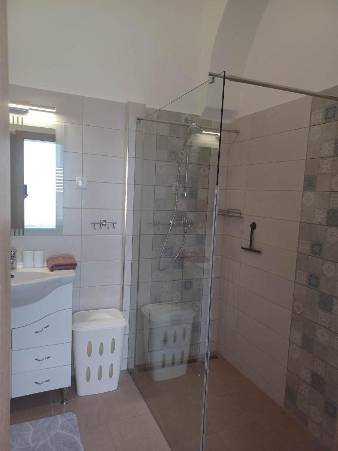 Rad-Var Apartmanhaz Erlau Exterior foto