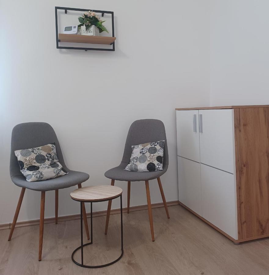 Rad-Var Apartmanhaz Erlau Exterior foto